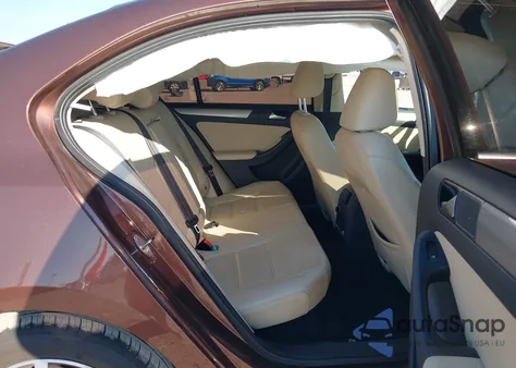 2017 Volkswagen Jetta 1.4T Se из США, поврежденный, VIN 3VWDB7AJ9HM362118